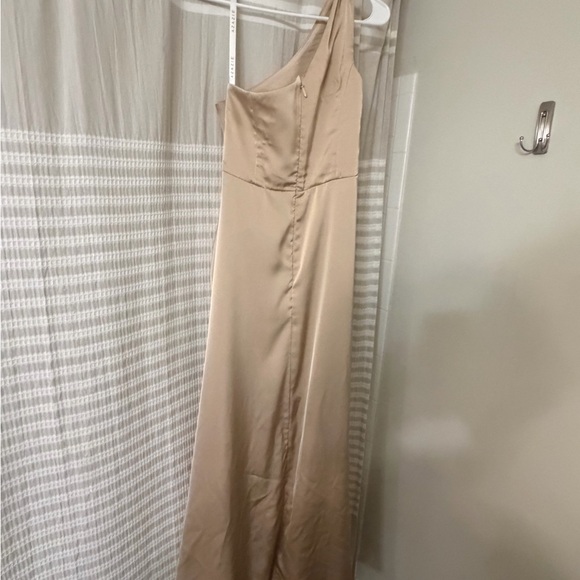 Azazie Brooke Satin Stretch in Champagne - Picture 3 of 3